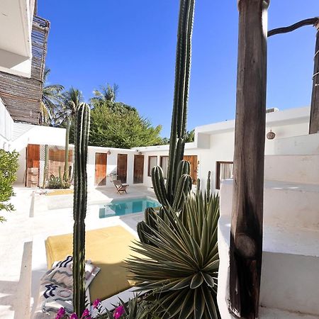 Отель Casa Leone La Punta Brisas de Zicatela Экстерьер фото
