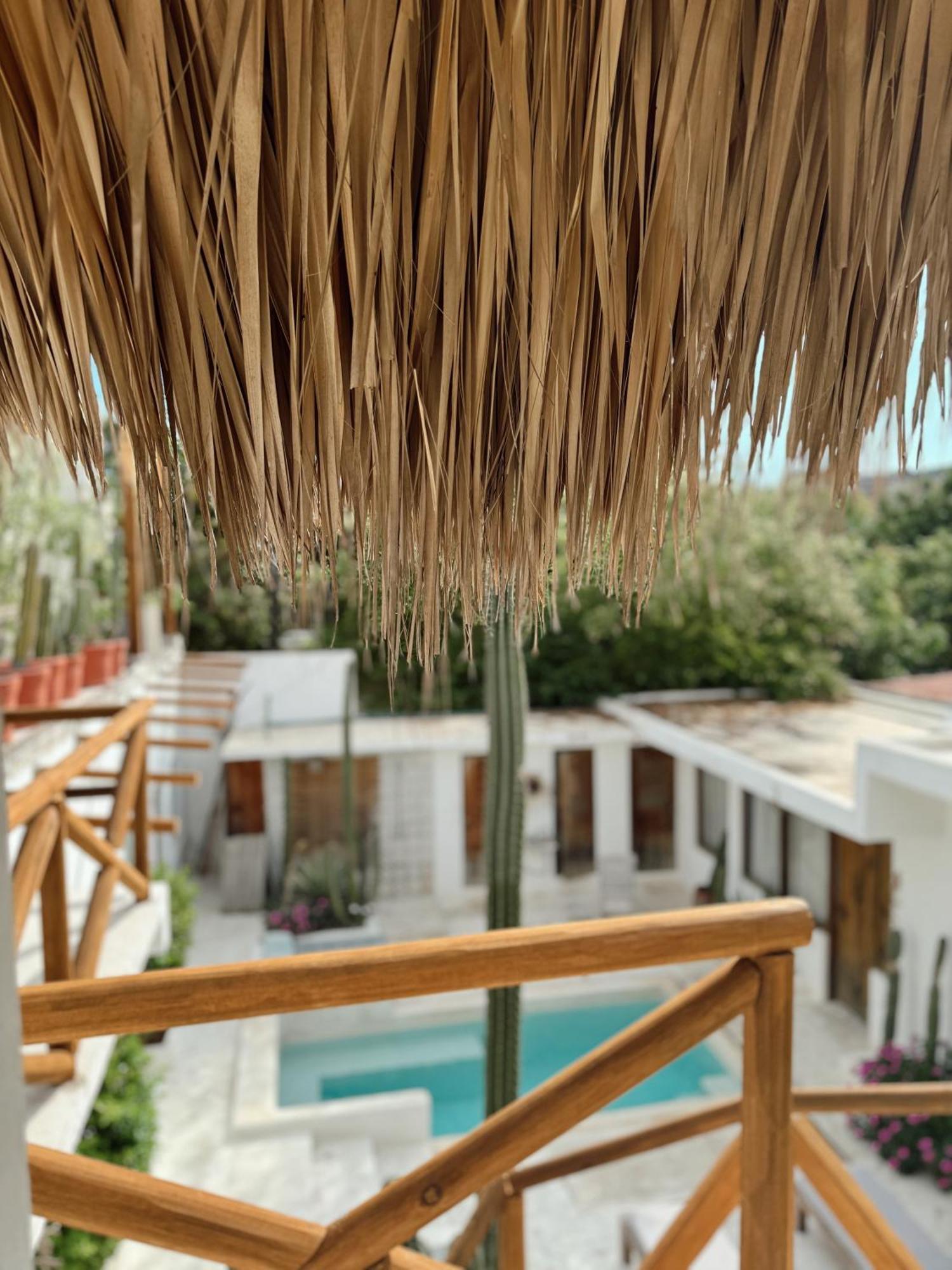 Отель Casa Leone La Punta Brisas de Zicatela Экстерьер фото