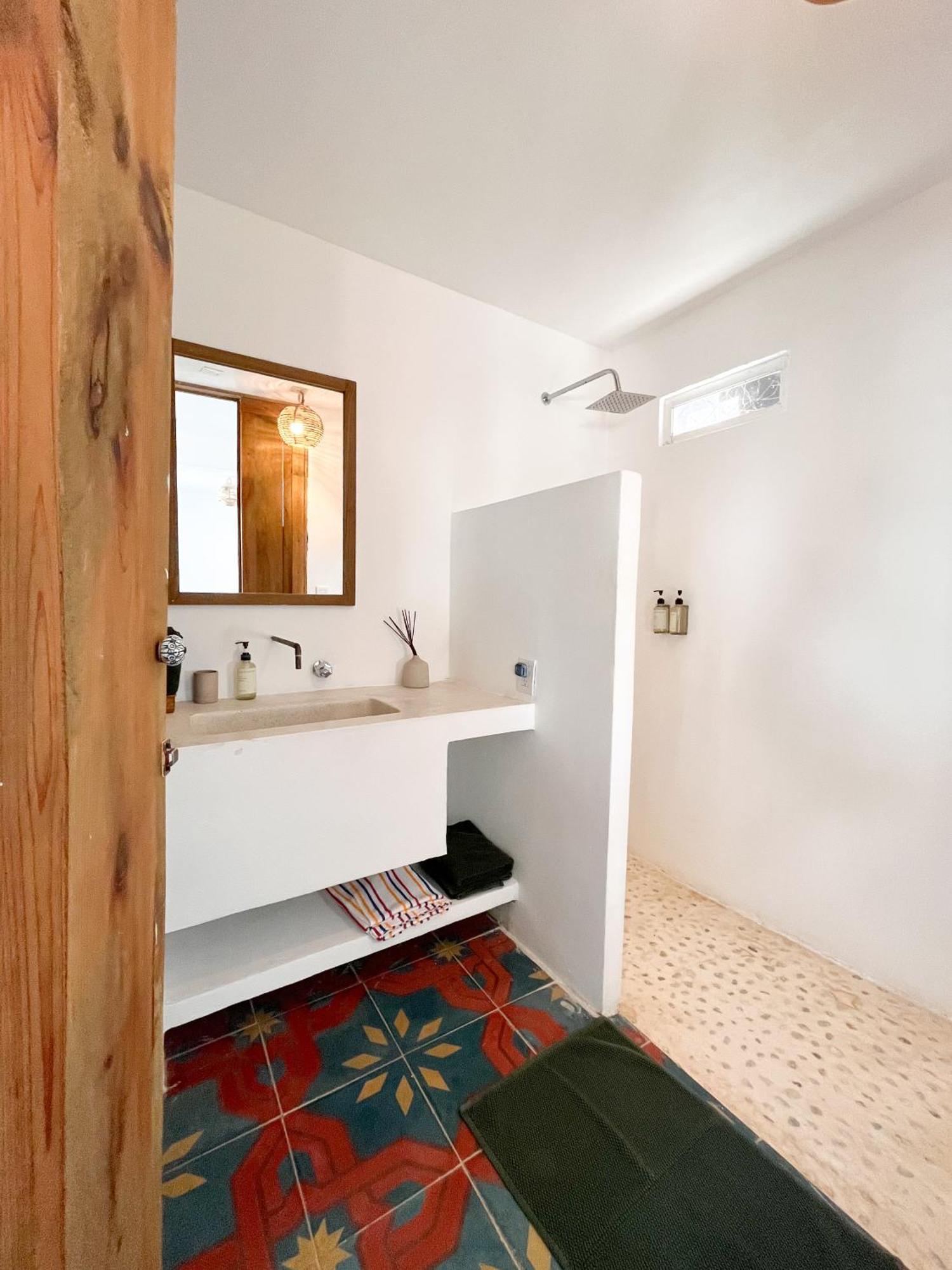 Отель Casa Leone La Punta Brisas de Zicatela Номер фото