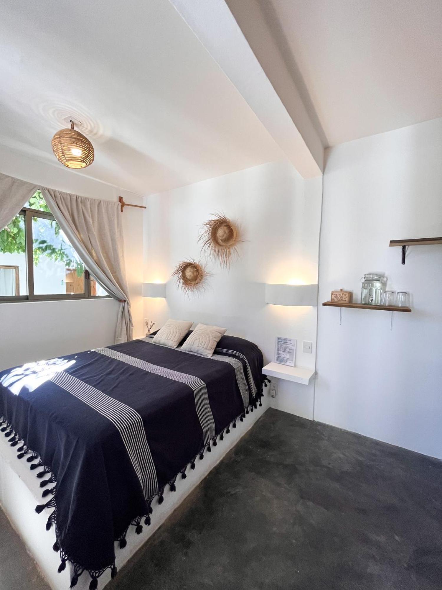 Отель Casa Leone La Punta Brisas de Zicatela Экстерьер фото